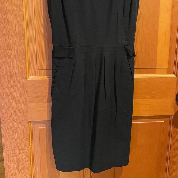 Ann Taylor Loft - Black Shift Dress - Excellent Condition - Size 6 - Picture 2 of 11